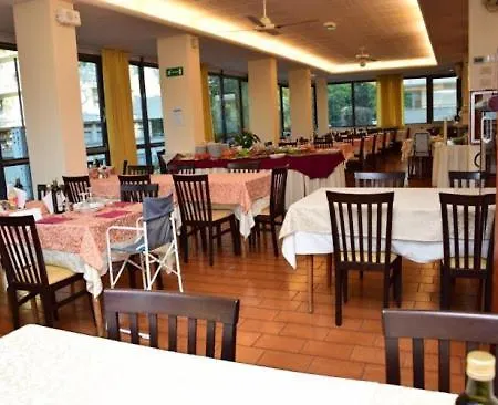 Hotel President 3*